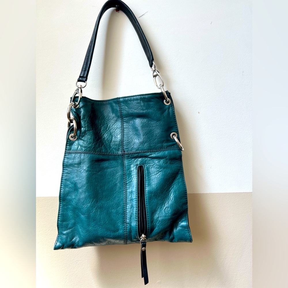 Italian Trend® Leather Hand Bag. 100 Made In Italy Leather Shoulder bag.